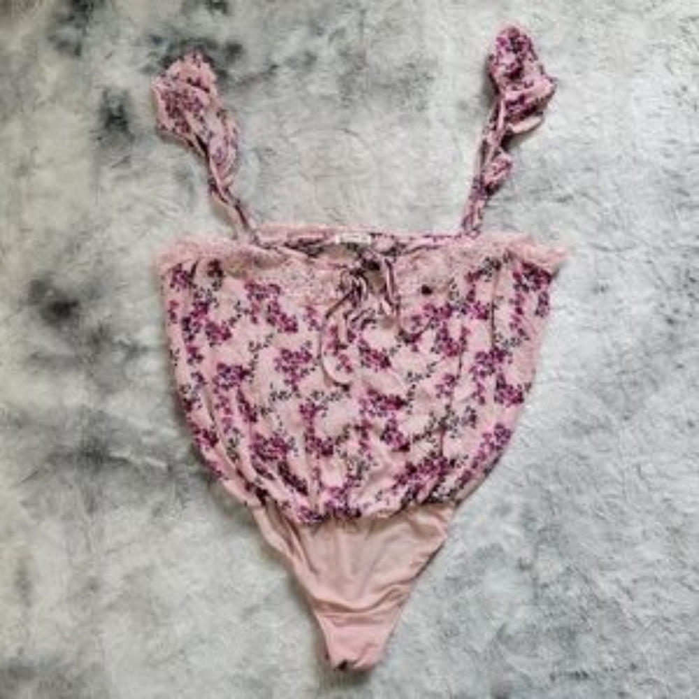 ❤️B2G1 NWOT Free PeopleTake It Away Thong Bodysuit Women's M